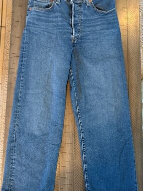 Women’s Blue Ribcage Straight Ankle Leg Jeans